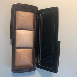 Hourglass Ambient Lighting Palette volume 1